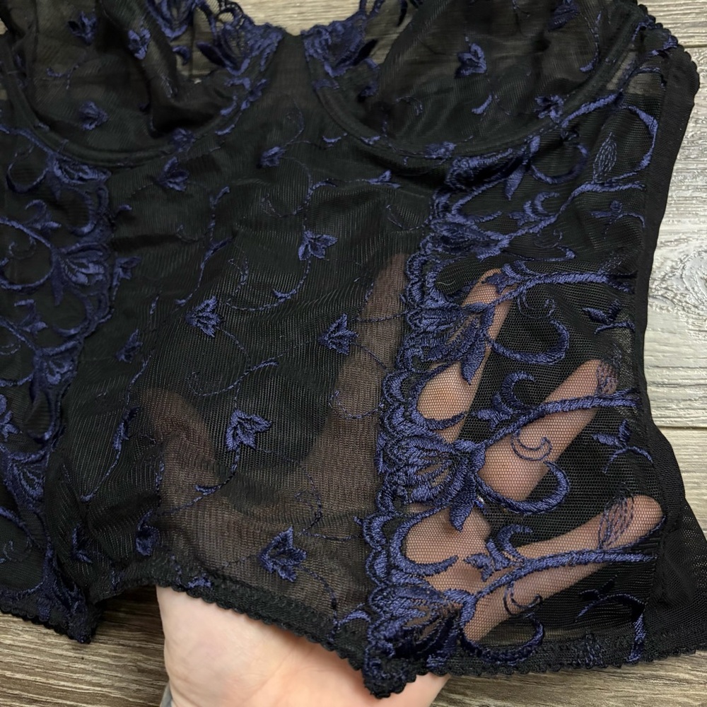 90s European Vintage TCM Embroidered Lace Boned Corset Top (Black/Blue) Size M/L - Picture 5 of 9